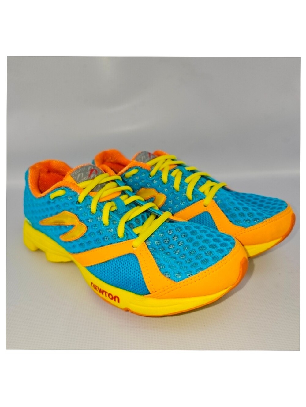 Newton Women's Distance 8 Running Shoe Orange Blue Yellow Size 7.5